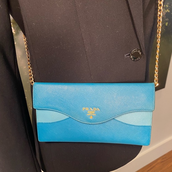 PRADA RARE Bi-Color Saffiano Leather Slim Envelope Wallet - Picture 16 of 17